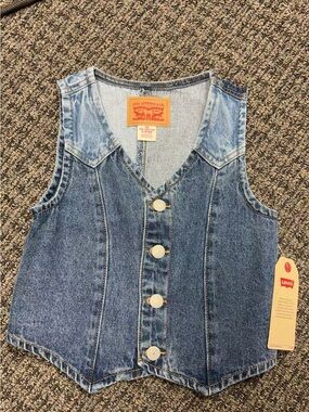 Levi’s Girls Denim Vest Button Front Blue Jean Vest NWT